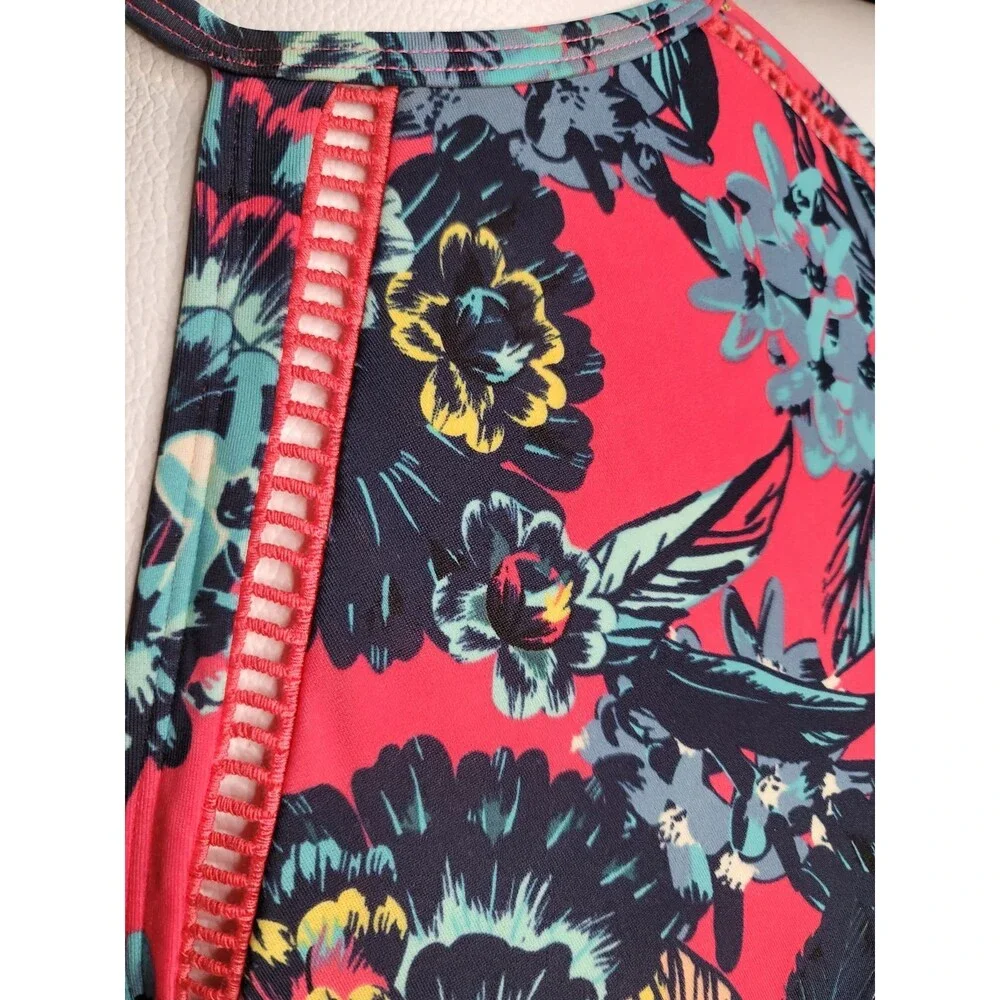 Roxy bikini, new, top sz large, bottom sz medium